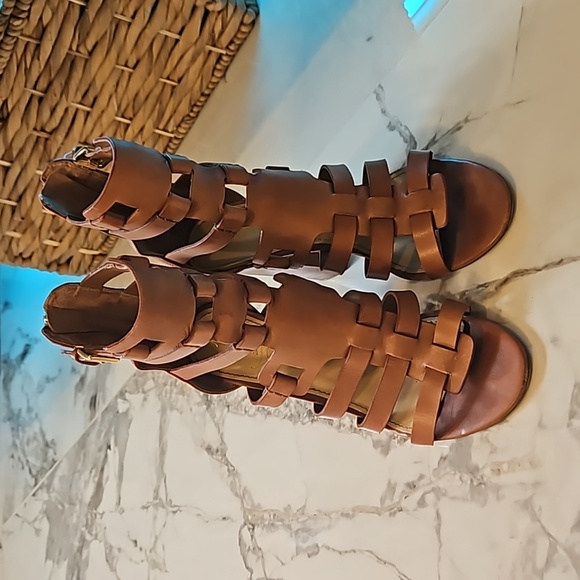 Ivanka Trump Shoes, Size 8 - Picture 5 of 6